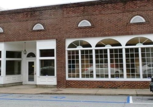 106 Ram Cat Aly, Seneca, SC à vendre - Photo principale – Image 1 sur 1