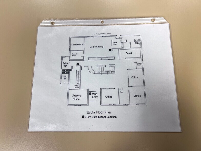 27 2nd St SW, Eyota, MN à vendre - Photo de l’immeuble – Image 3 sur 10