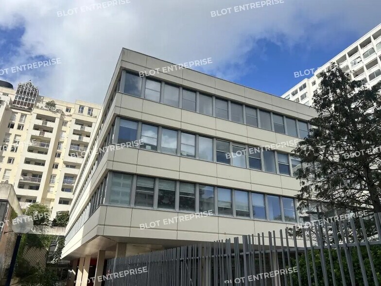 Bureau dans Rennes à louer - Photo de l’immeuble – Image 1 sur 13