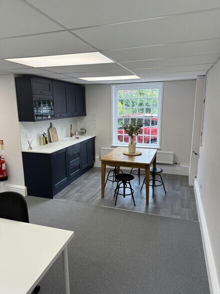 1-4 Thorp St, Macclesfield à louer - Photo de l’immeuble – Image 2 sur 6