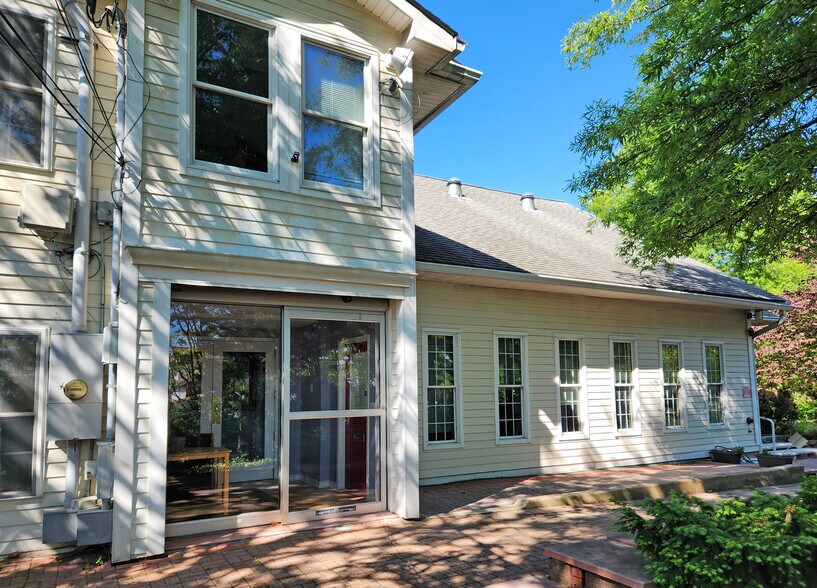 4700 Erie St, College Park, MD à vendre - Photo de l’immeuble – Image 2 sur 34