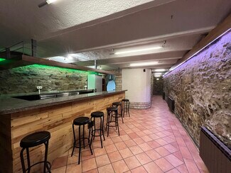 Plus de détails pour Local commercial à louer