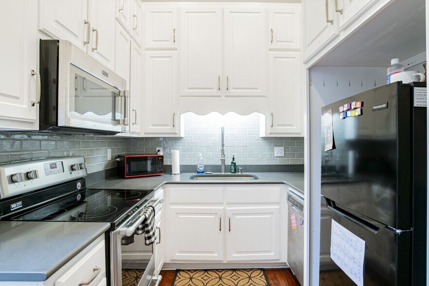 1327 Spring Hill Ave, Mobile, AL à vendre - Photo de l’immeuble – Image 2 sur 9