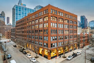 Plus de détails pour 213 W Institute Pl, Chicago, IL - Bureau, Local d'activités à louer