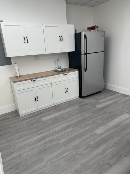 1280 SW 36TH Ave, Pompano Beach, FL à louer - Photo de l’immeuble – Image 3 sur 8