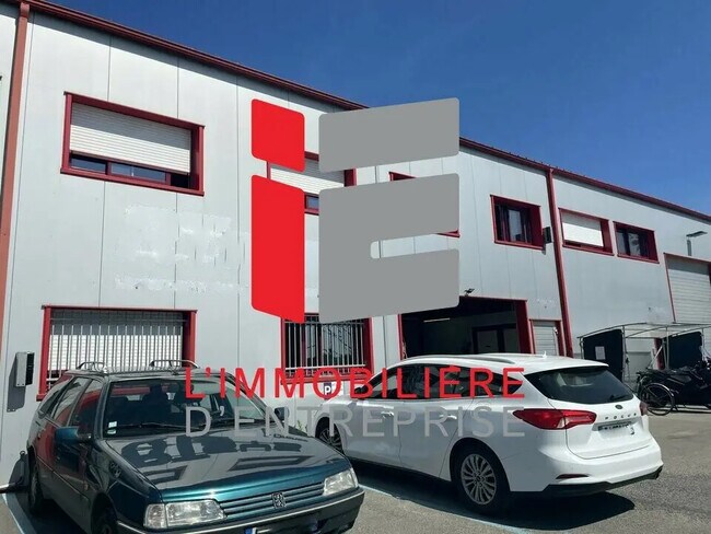 Plus de détails pour Bureau, Local d'activités à louer