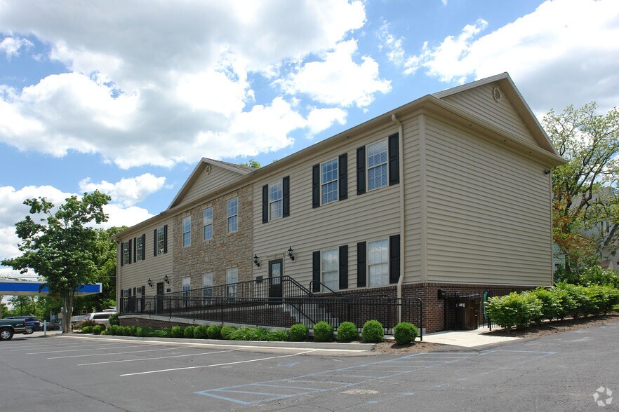213 S Main St, Nicholasville, KY à louer - Photo de l’immeuble – Image 2 sur 6