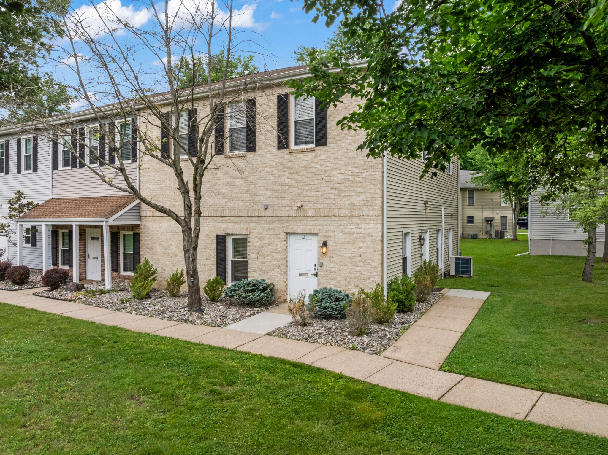 32 Jefferson Plz, Princeton, NJ à vendre Photo de l’immeuble– Image 1 sur 37