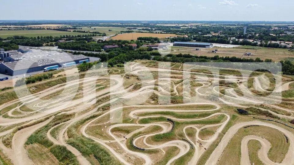 Terrain dans Saint-Sauveur-d'Aunis à vendre - Aérien – Image 3 sur 13