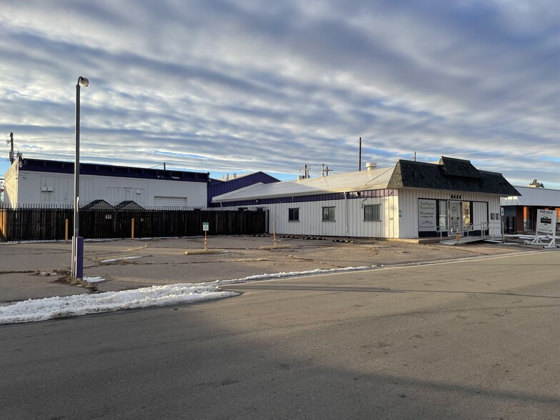2515 7th Ave, Garden City, CO à vendre - Photo de l’immeuble – Image 1 sur 33