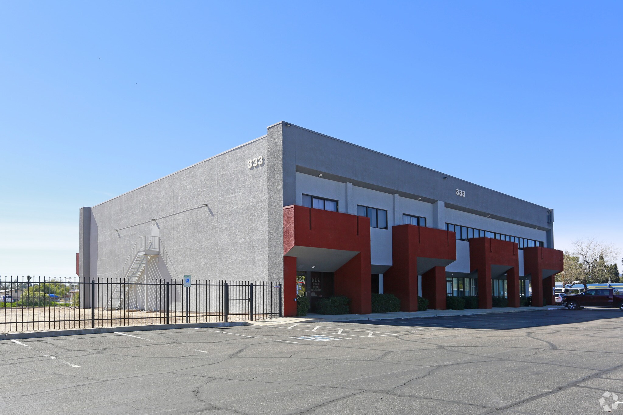 333 W Fort Lowell Rd, Tucson, AZ à vendre Photo principale– Image 1 sur 6