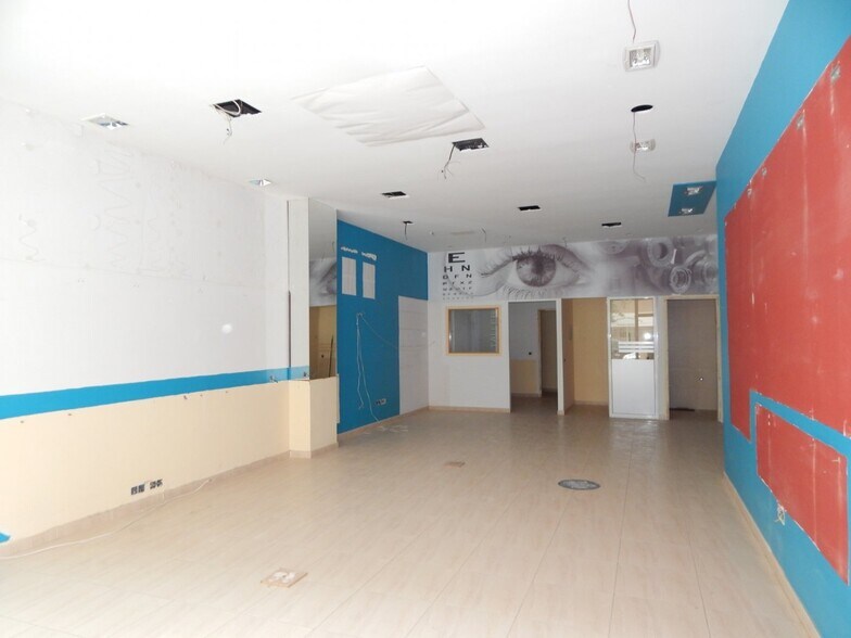 Local commercial dans Ontinyent à louer - Photo de l’immeuble – Image 3 sur 14