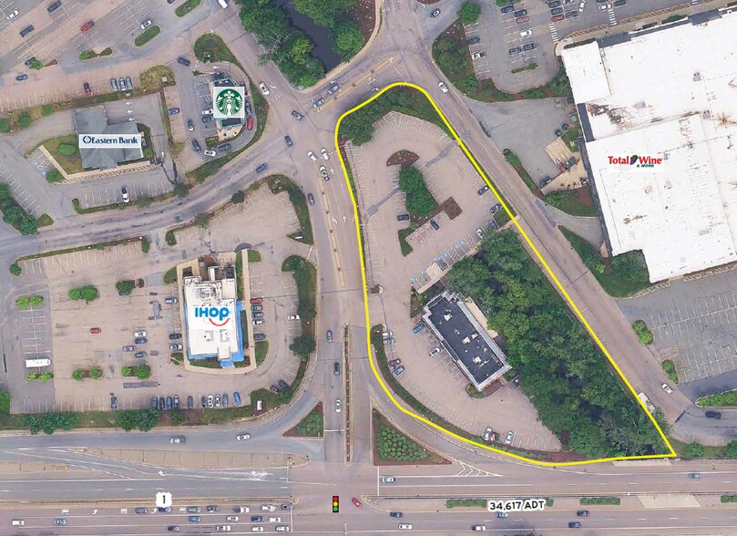 300 Providence Hwy, Dedham, MA à louer - Photo de l’immeuble – Image 3 sur 4