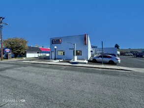 1260 NE 1st St, Bend, OR à louer Photo intérieure– Image 2 sur 25