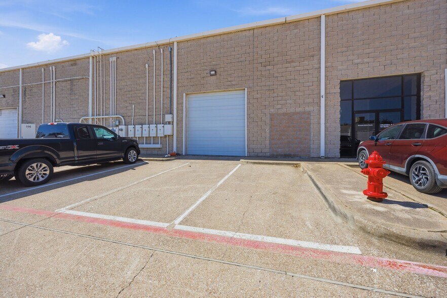 4801 Spring Valley Rd, Farmers Branch, TX à louer - Photo intérieure – Image 3 sur 10