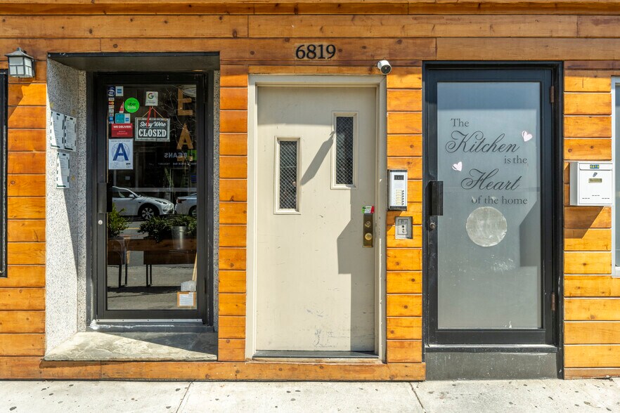 6819 3rd Ave, Brooklyn, NY à vendre - Photo de l’immeuble – Image 2 sur 16