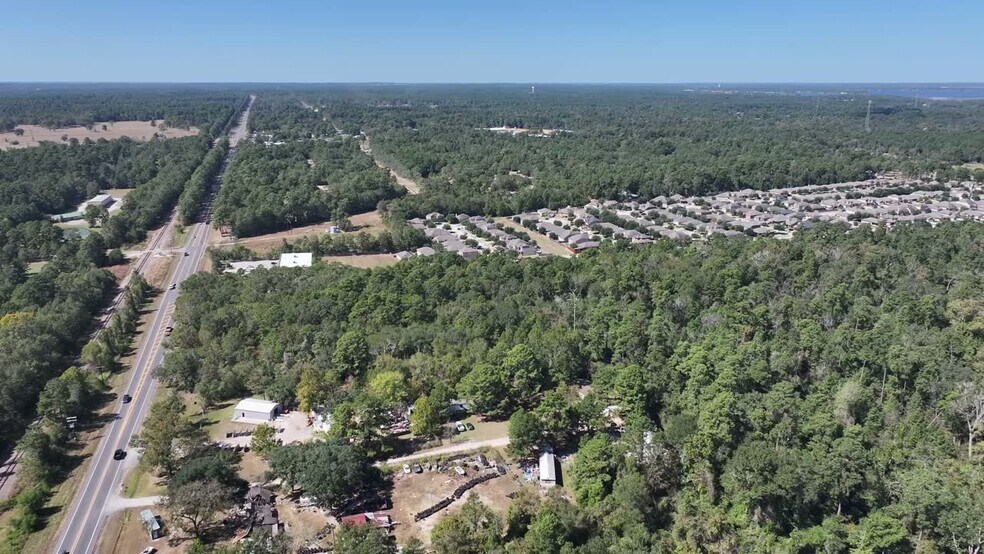 0 FM 2854, Conroe, TX à vendre - Vidéo sur l’annonce professionnelle – Image 2 sur 14