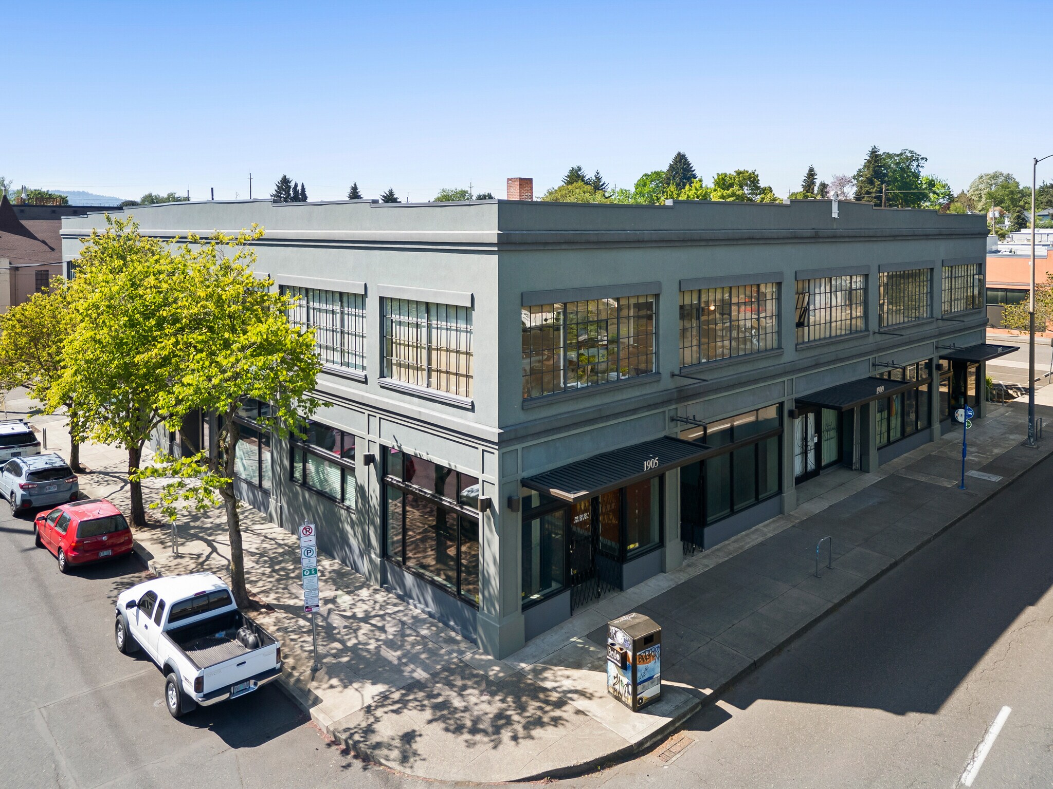 311 NE Hancock St, Portland, OR à louer Photo de l’immeuble– Image 1 sur 12