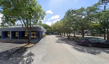 2500 N Powerline Rd, Pompano Beach, FL à louer Photo de l’immeuble– Image 1 sur 14