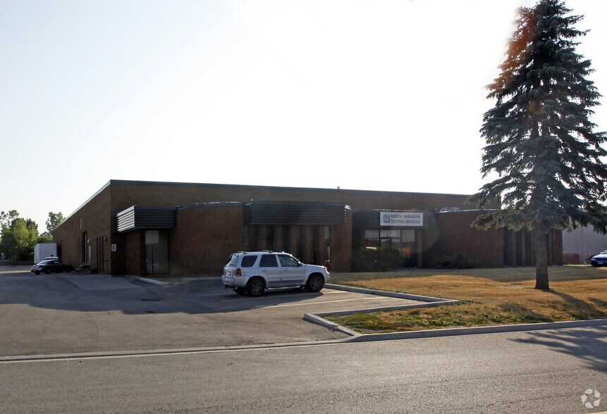 1125 Aerowood Dr, Mississauga, ON à louer - Photo de l’immeuble – Image 2 sur 2