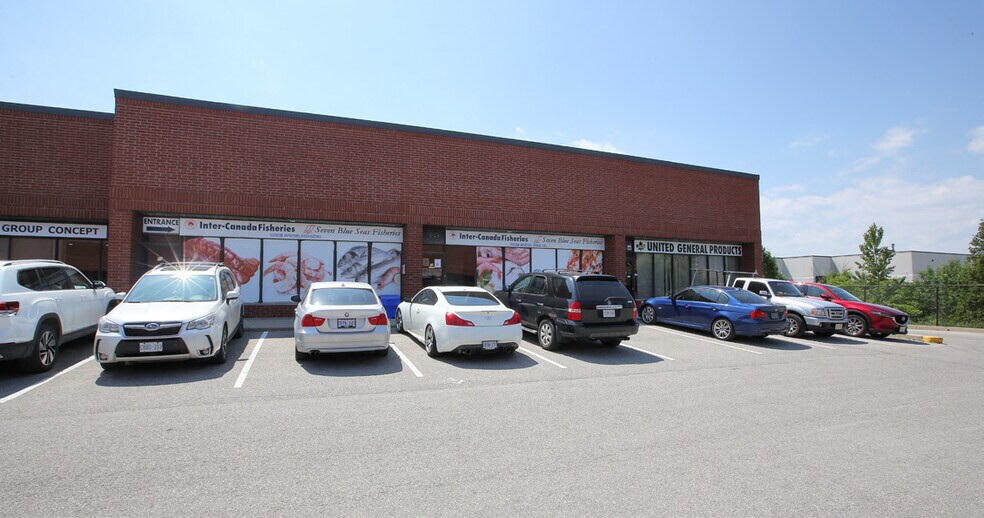 270 Pennsylvania Ave, Vaughan, ON à vendre - Photo de l’immeuble – Image 2 sur 8