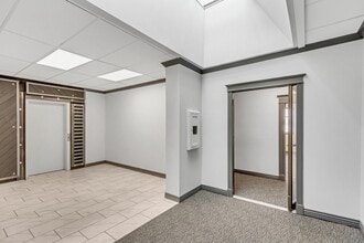 2550 Washington Blvd, Ogden, UT à louer Hall d’entrée– Image 1 sur 6