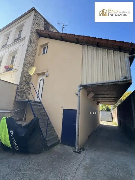 Industriel/Logistique dans Ivry-sur-Seine à louer - Photo de l’immeuble – Image 1 sur 9