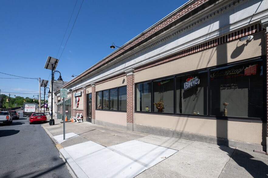 601 Front St, Catasauqua, PA à vendre - Photo de l’immeuble – Image 2 sur 27