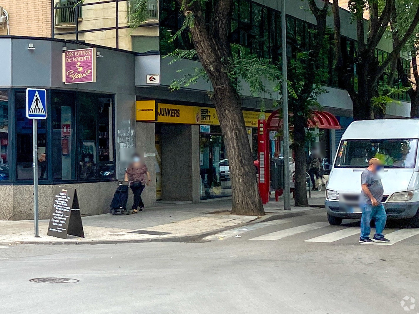 Avenida De Isabel La Católica, 1, Pinto, Madrid à louer Photo de l’immeuble– Image 1 sur 1