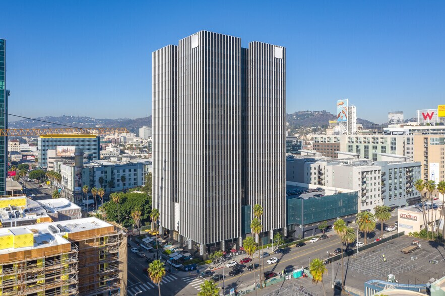 6255 W Sunset Blvd, Los Angeles, CA à louer - Photo de l’immeuble – Image 1 sur 6