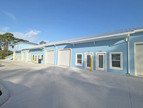 550 Martin Road, Palm Bay, FL à louer Photo intérieure– Image 2 sur 4