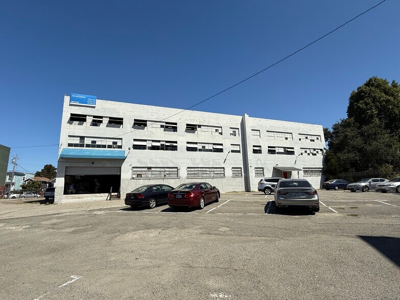 865 Isabella St, Oakland, CA à vendre - Photo de l’immeuble – Image 2 sur 30