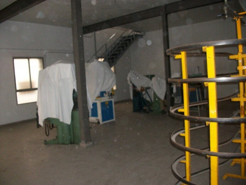 Industriel/Logistique dans Elda, Alicante à vendre - Photo intérieure – Image 3 sur 8
