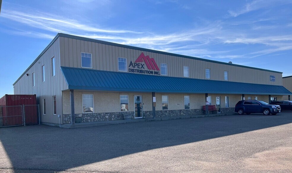 6209 50 ave, Lloydminster, SK à louer - Photo de l’immeuble – Image 2 sur 2