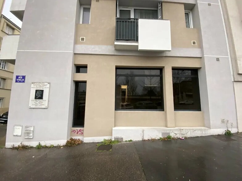 Local commercial dans Lyon à louer - Photo de l’immeuble – Image 1 sur 9