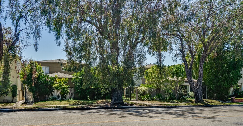 6512 W Olympic Blvd, Los Angeles, CA à vendre - Photo de l’immeuble – Image 2 sur 16