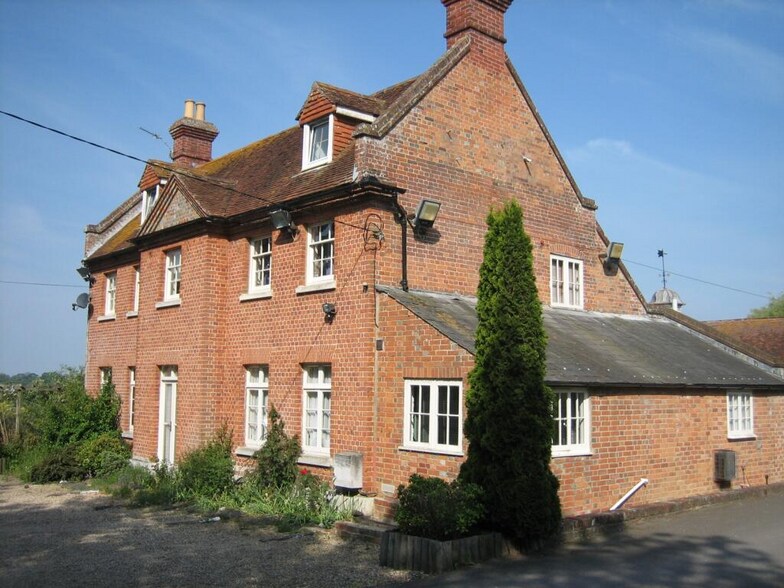 Main Rd, Lymington à vendre - Photo de l’immeuble – Image 3 sur 8