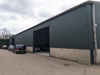 Plus de détails pour Chinthurst Ln, Guildford - Industriel/Logistique à louer