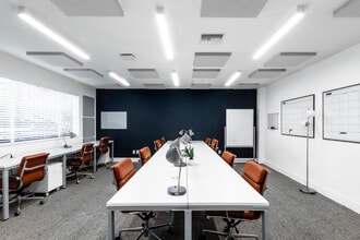 8255 W Sunset Blvd, West Hollywood, CA à louer Photo intérieure– Image 2 sur 8