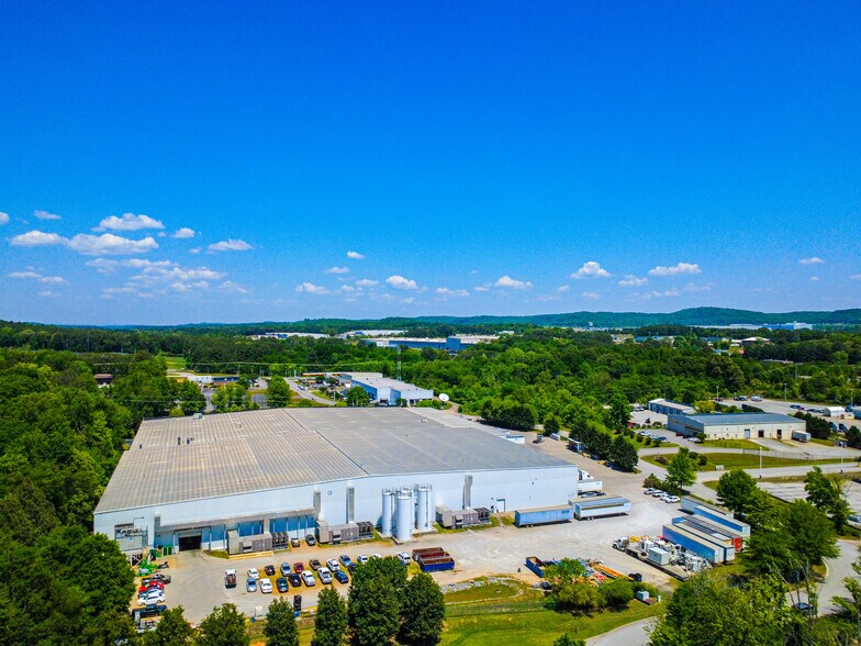 7463 Bonnyshire Dr, Chattanooga, TN à vendre - Photo de l’immeuble – Image 3 sur 30