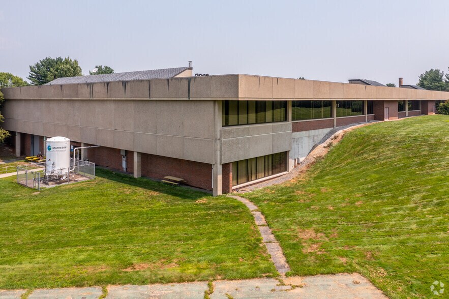 3000 Minuteman Rd, Andover, MA à louer - Photo de l’immeuble – Image 2 sur 7