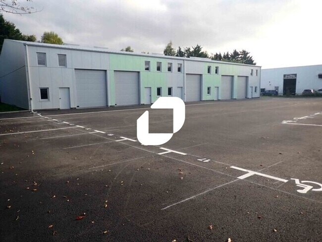 Plus de détails pour Industriel/Logistique à vendre