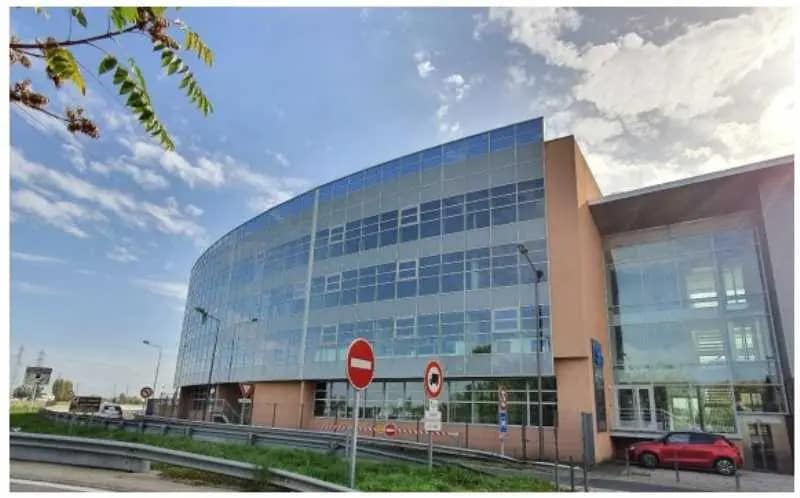 9 Avenue Des Saules, OULLINS-PIERRE-BÉNITE à vendre Photo de l’immeuble– Image 1 sur 10