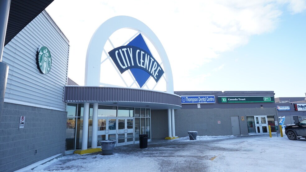 300 Mystery Lake Rd, Thompson, MB à louer - Photo de l’immeuble – Image 3 sur 12