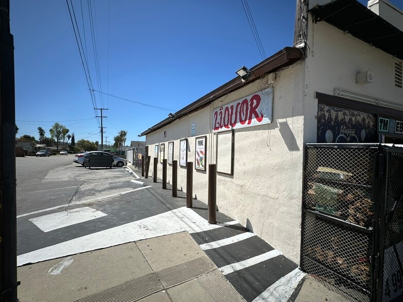 1840 Mentone Blvd, Mentone, CA à vendre - Photo de l’immeuble – Image 3 sur 12