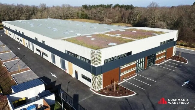 Plus de détails pour Local d’activités à vendre