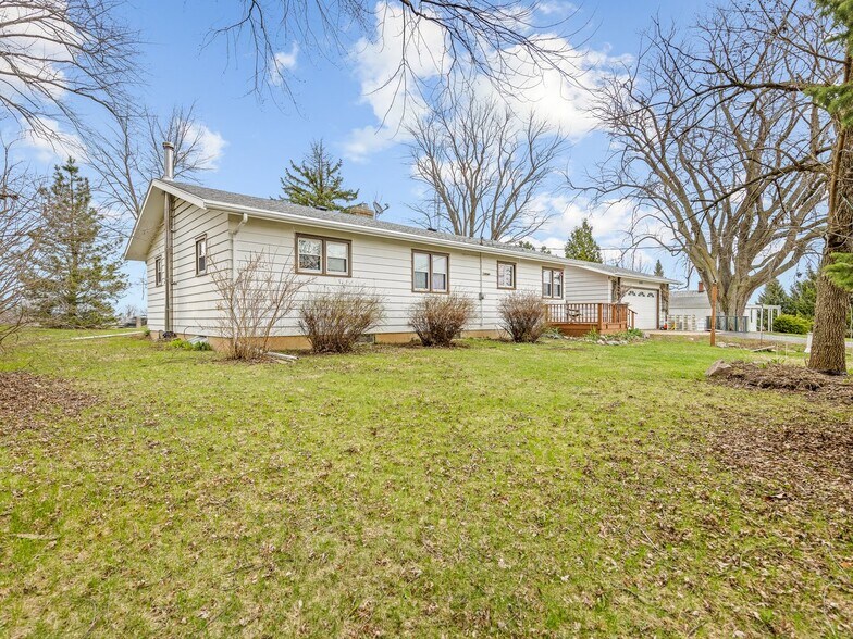 2280 S Rock City Rd, Ridott, IL à vendre - Photo de l’immeuble – Image 3 sur 59