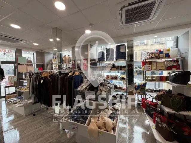 Local commercial dans Boulogne-Billancourt à louer - Photo intérieure – Image 2 sur 8