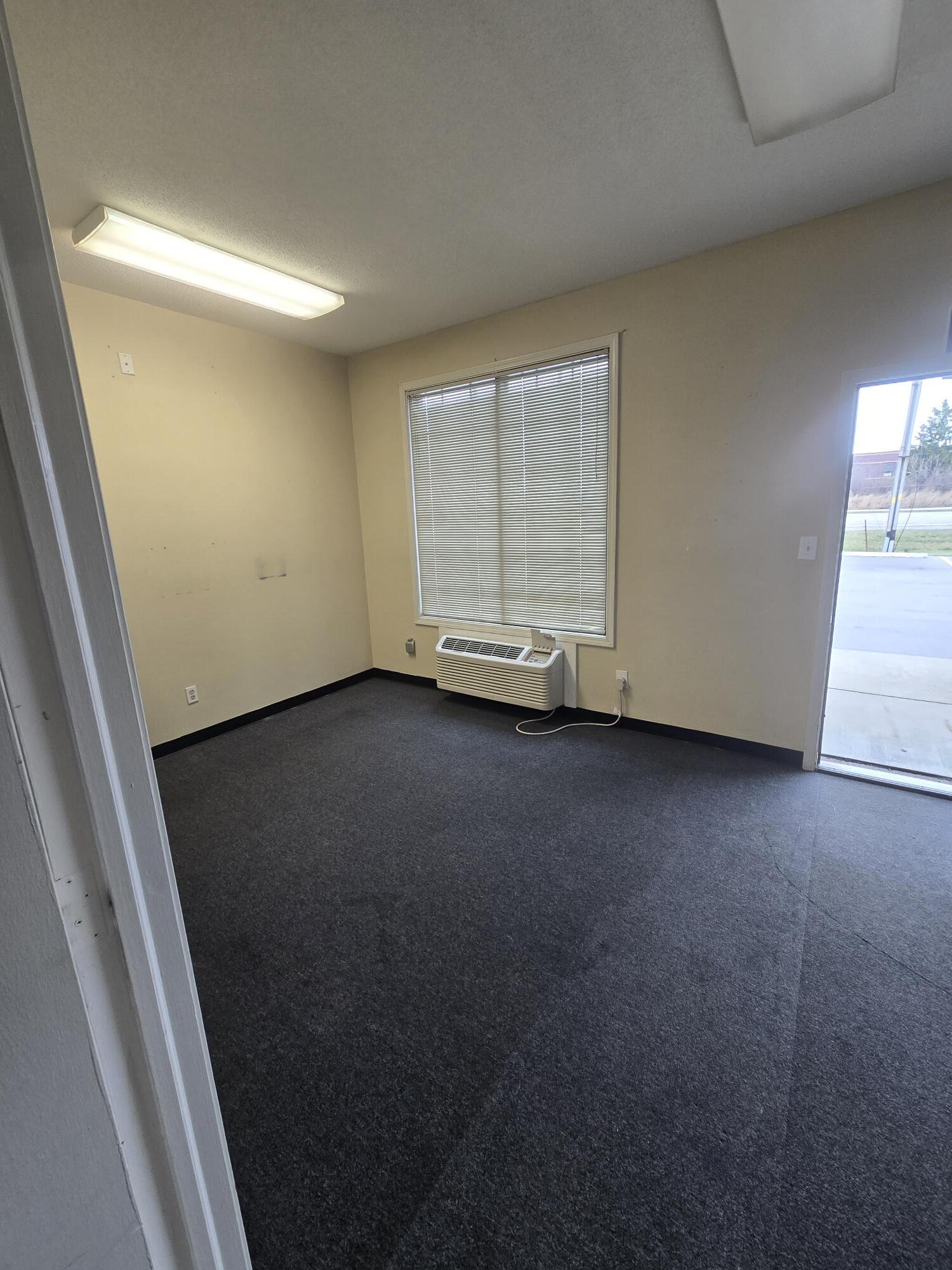 7009 E 56th St, Indianapolis, IN à louer Photo intérieure– Image 1 sur 8
