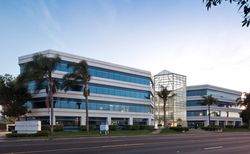 2780 Skypark Dr, Torrance, CA à louer - Photo de l’immeuble – Image 1 sur 13